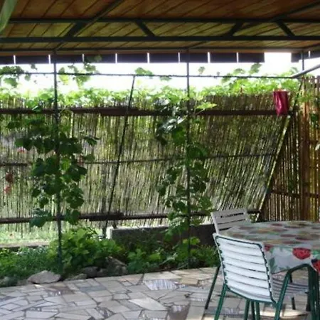 Appartement Dvor - 20 M From Beach Turanj