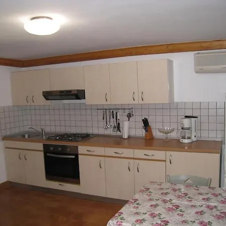 Appartement Dvor - 20 M From Beach *